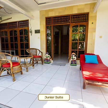 Kaia Lovina Guest House Junior Suite Extérieur photo