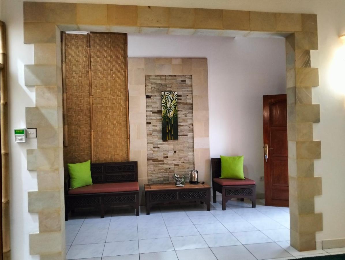 Kaia Lovina Guest House Junior Suite Extérieur photo