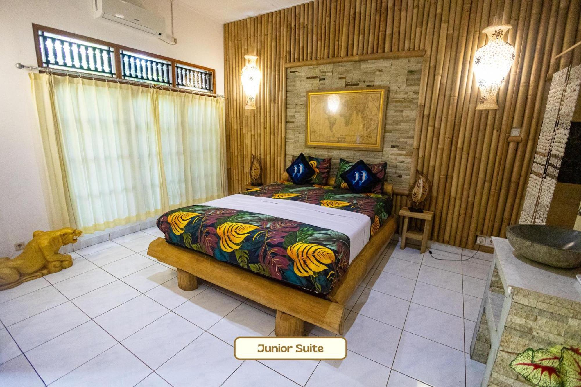 Kaia Lovina Guest House Junior Suite Extérieur photo